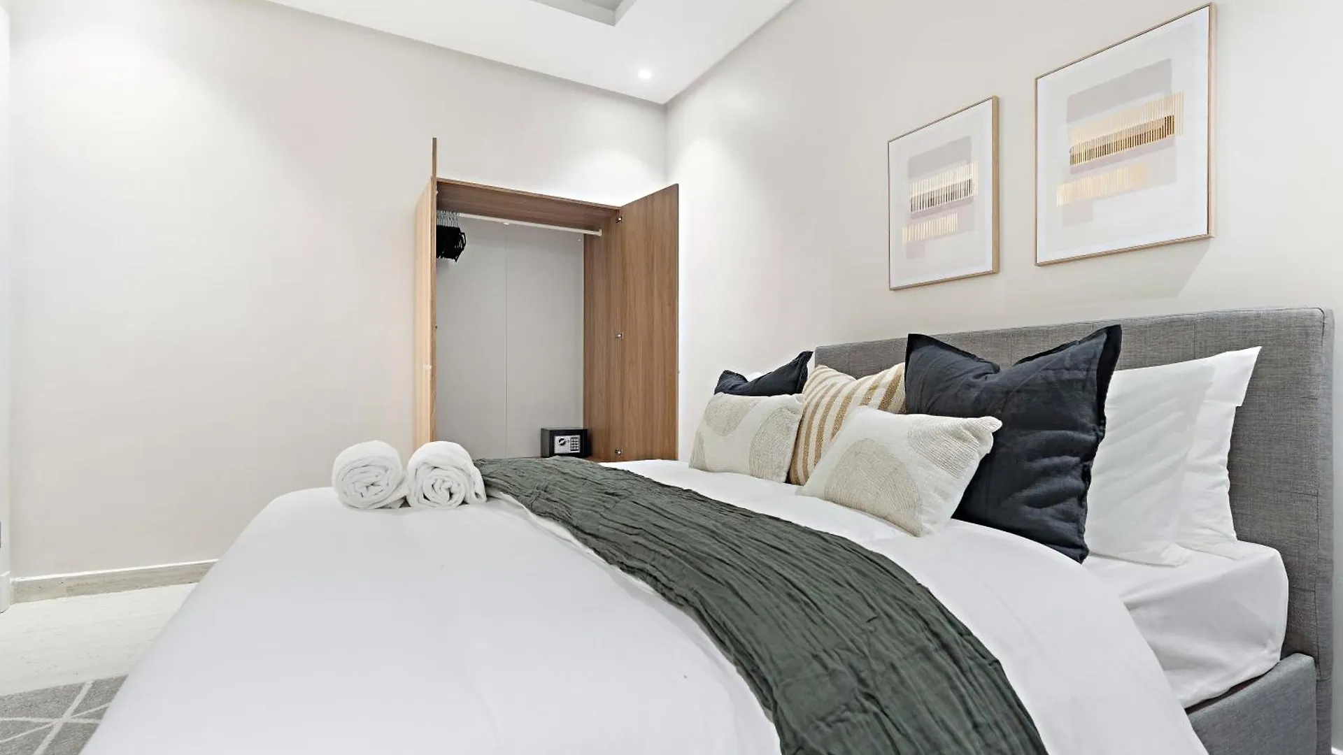 Apartment Newly Launched Chic 2Bdr And Study Room At King Salman Neighborhood - O Riyadh